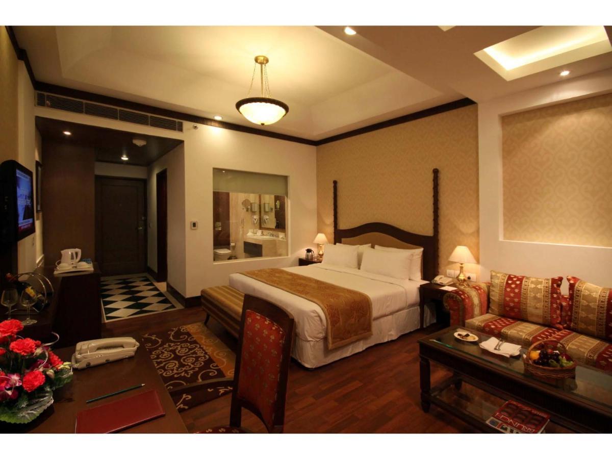 Fairlie & Resorts 4* New Delhi